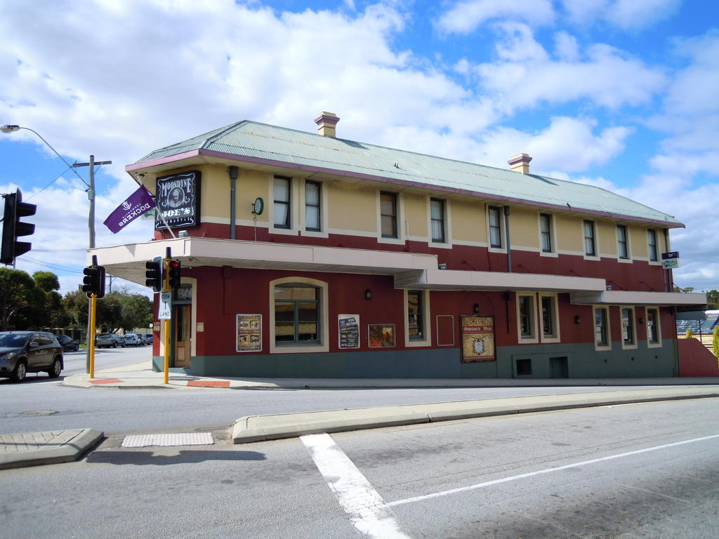 Moondyne Joe'S Hotel Fremantle Exterior photo